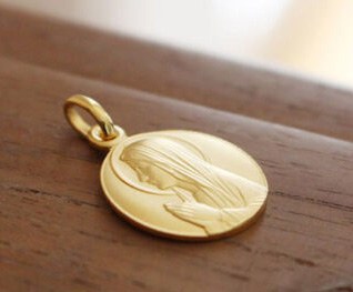 Pendentif médaille Vierge Ave Maria Pendentif médaille Vierge Ave Maria